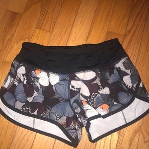 Lulu lemon athletica shorts sz 2